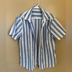 Men’s unbranded medium shirt